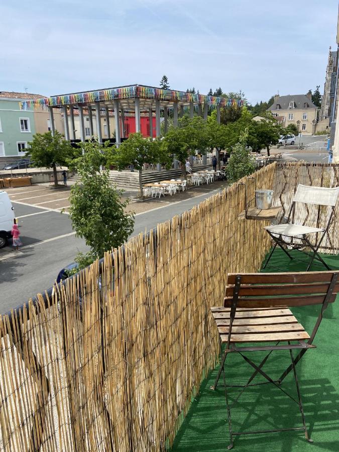 Le Logis Des Halles Cerizay Exterior foto